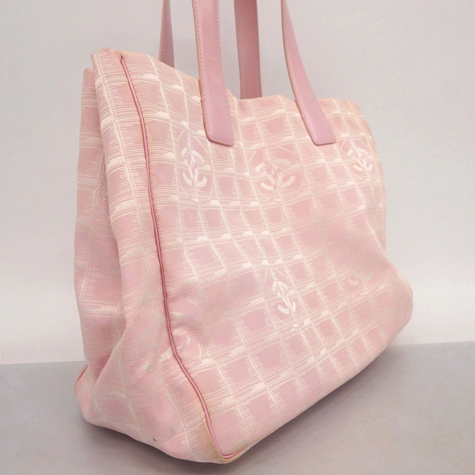 シャネル Chanel シャネル トートバッグ ニュートラベル ナイロン ピンク シャンパンレディース