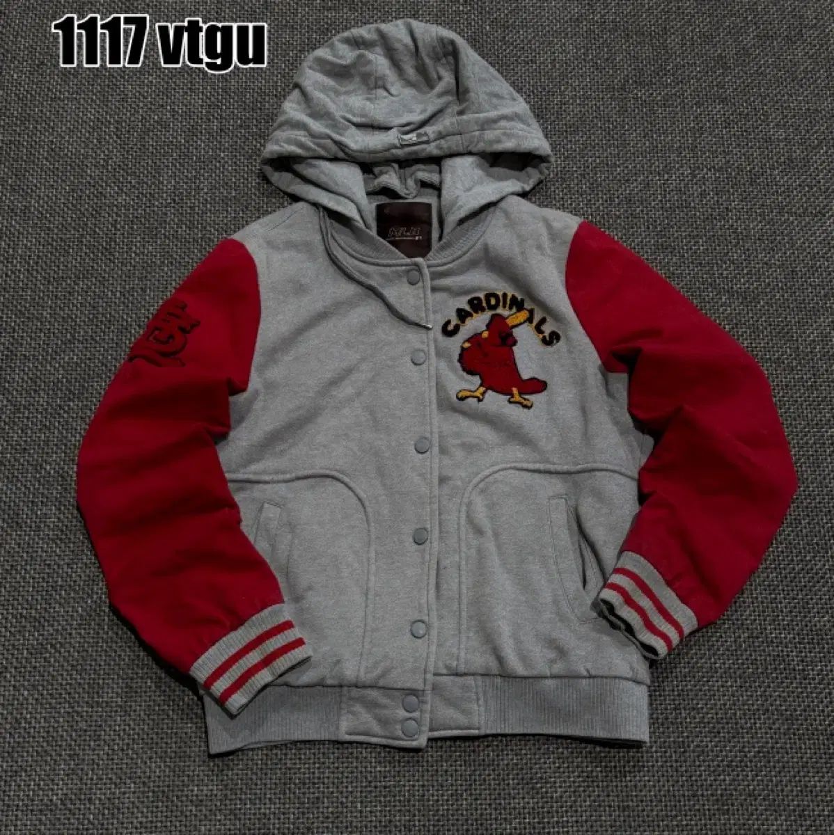 セントルイスカージナルス スタジャン Lサイズ セントルイス