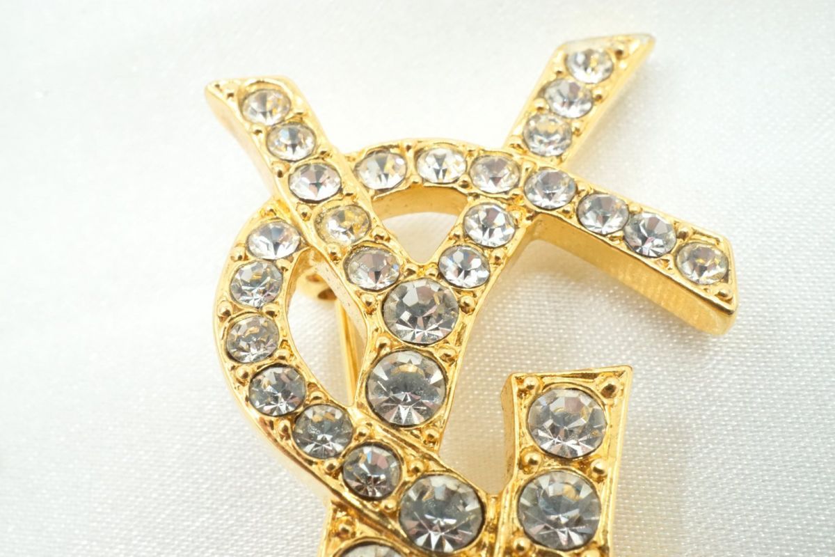 イヴ サンローラン ヴィンテージ YSLロゴ ブローチ ラインストーン装飾 金 ゴールド Yves Saint Laurent 4442 j