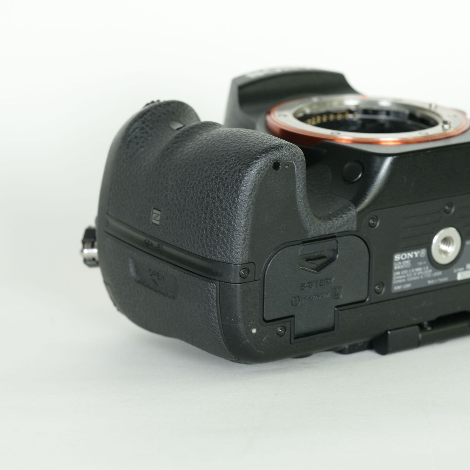 美品 | シャッター数60,735回] SONY α99II（ILCA-99M2） | SONY A