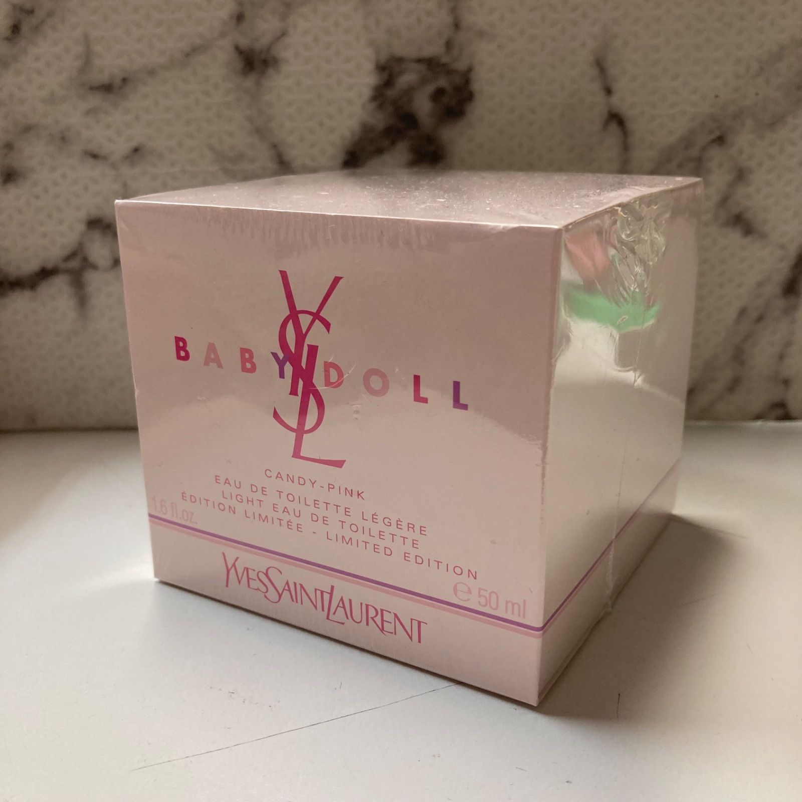 イヴサンローラン 香水 ベビードール キャンディ ピンク オーデトワレ