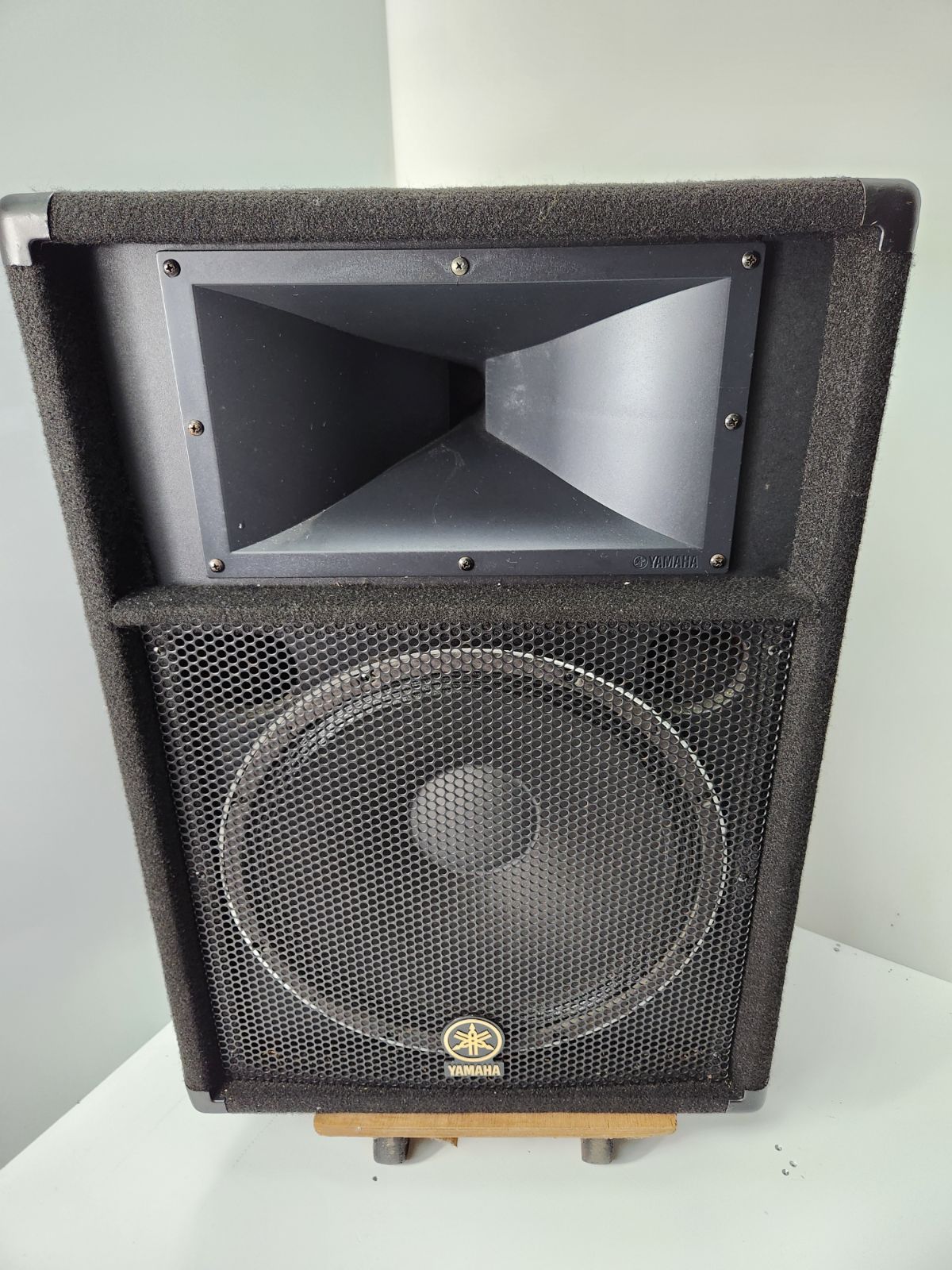 YAMAHA　s115v 動作確認済み　スピーカー　ウーファー　アンプ YAMAHA s115v 動作確認済み スピーカー ウーファー アンプ YAMAHA