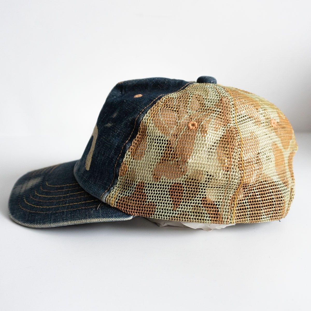 雰囲気抜群/濃紺】EVISU 【ダメージ加工 デニム カモフラ キャップ