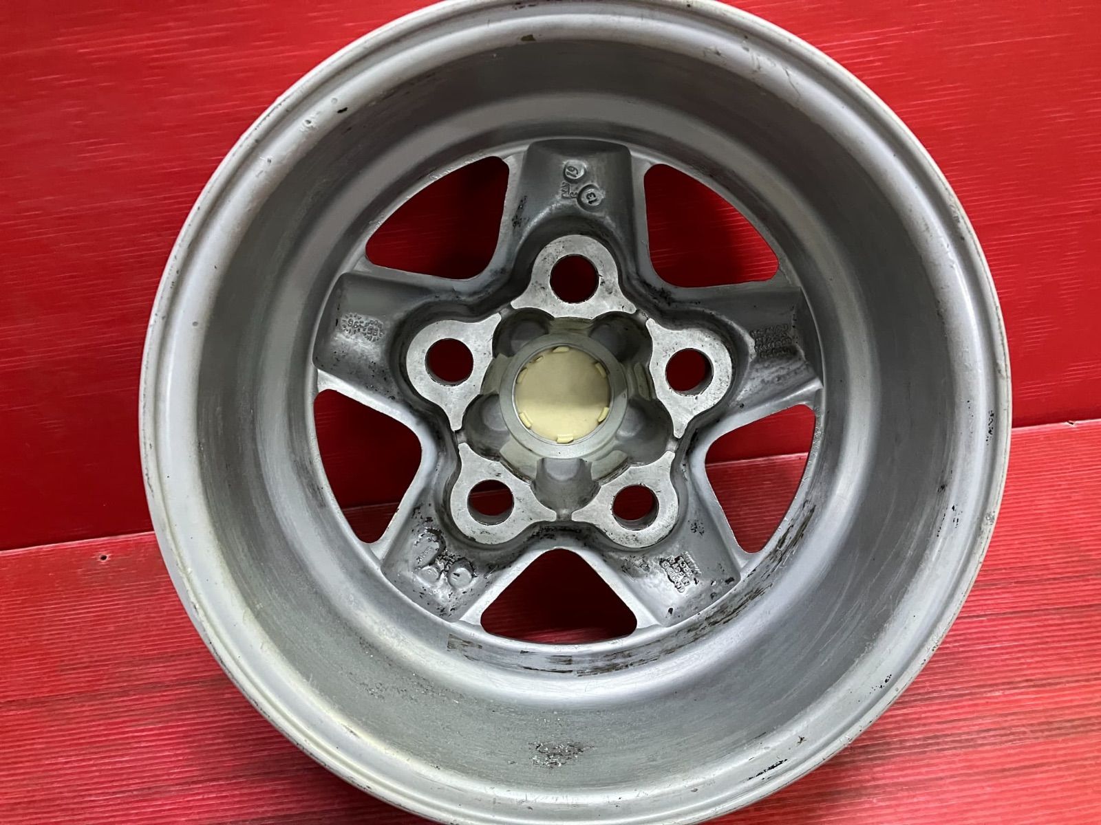 中古ホイール[16x7.0+33 165/5H ランドローバー ディスカバリー純正] 4