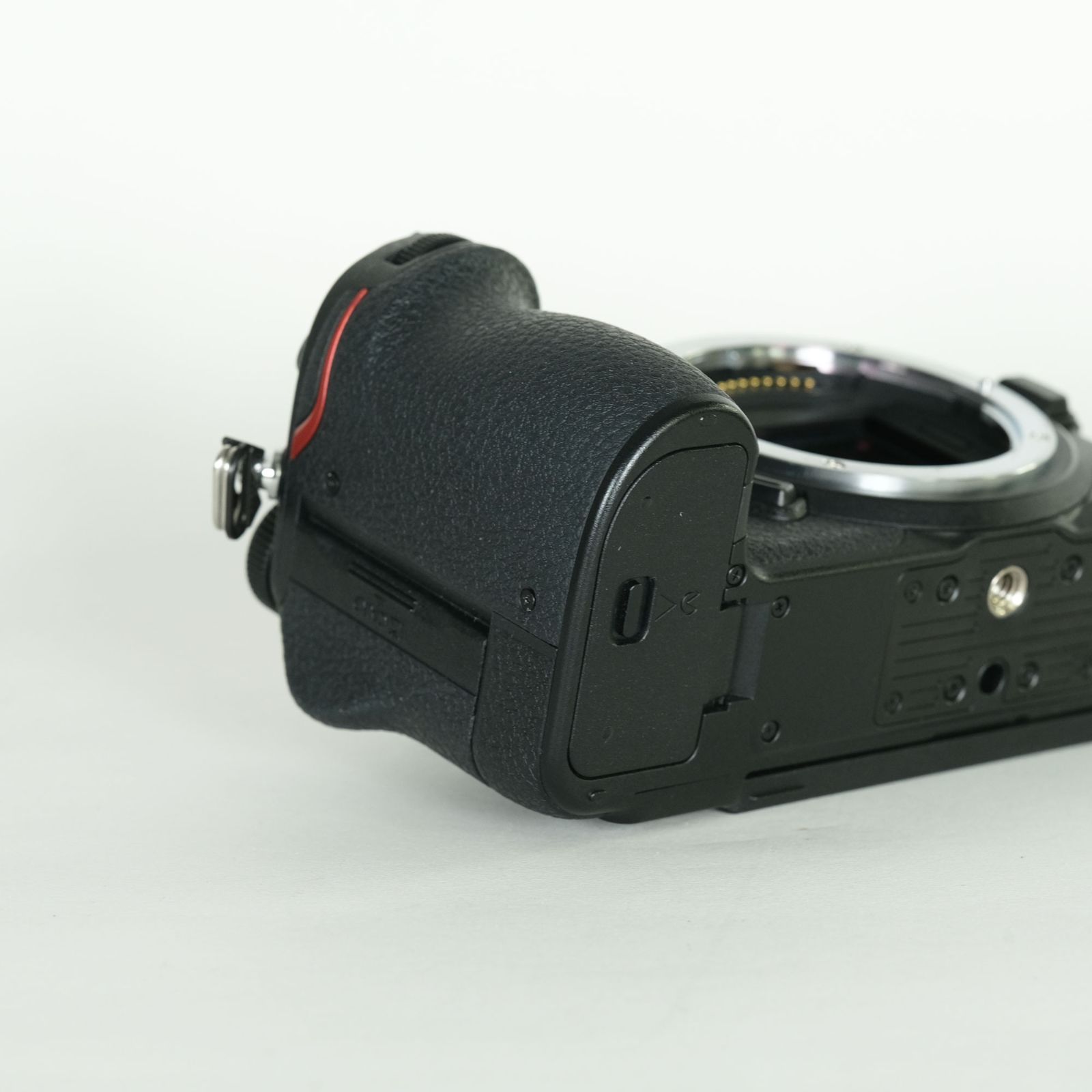 NIKON Z5 ボディ シャッター数8011 NIKON Z5 ボディ シャッター数8011 NIKON Z5 ボディ シャッター数8011