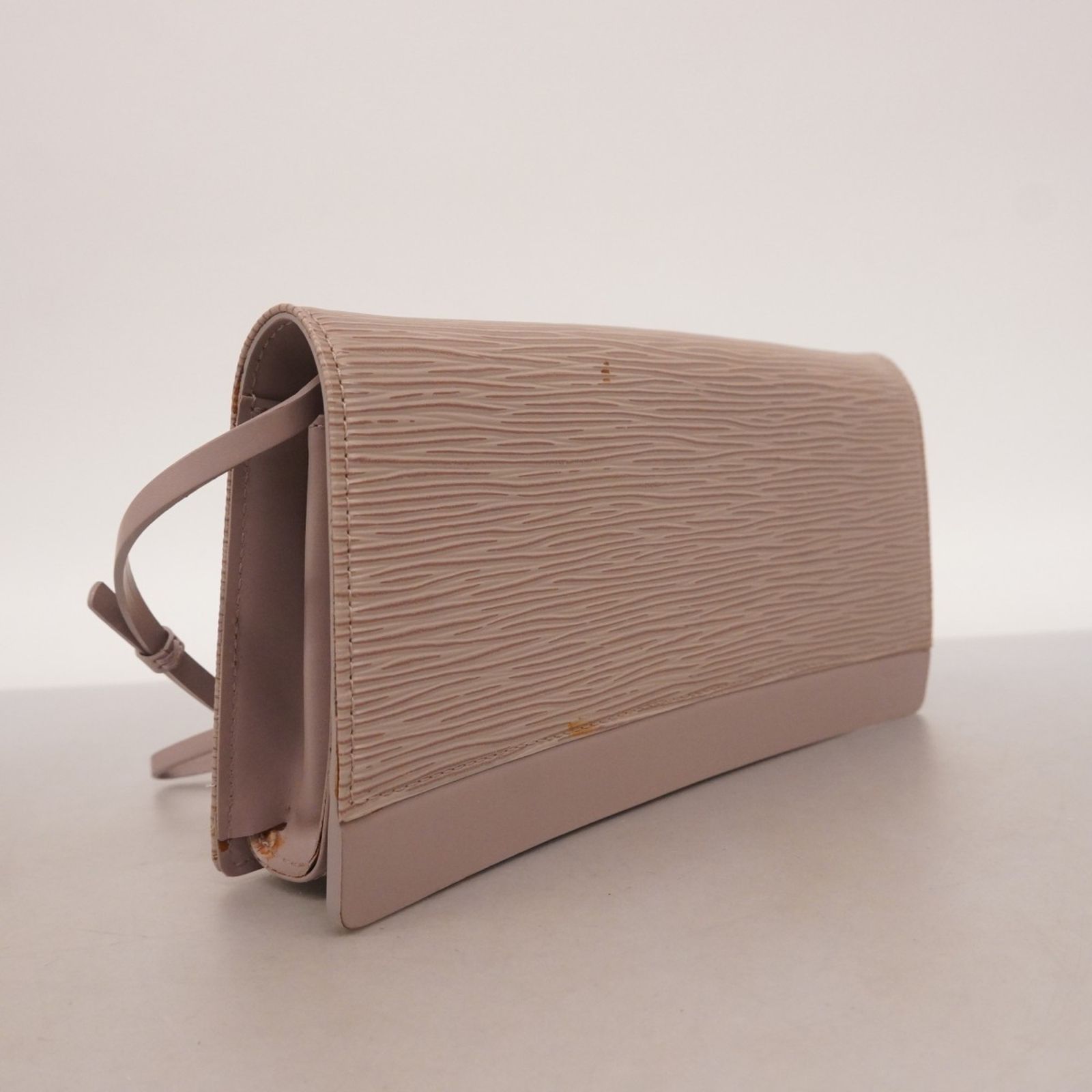 ルイヴィトン ショルダーバッグ エピ オンフルール ライラック 中古・古着通販】LOUIS VUITTON (ルイ ヴィトン) ショルダーバッグ