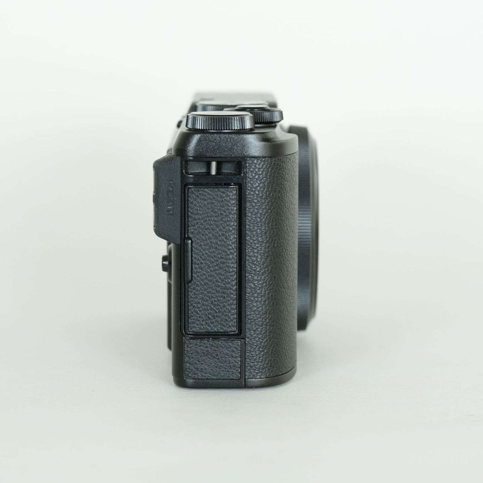 美品] FUJIFILM XF10 ブラック | コンパクトデジタルカメラ - メルカリ