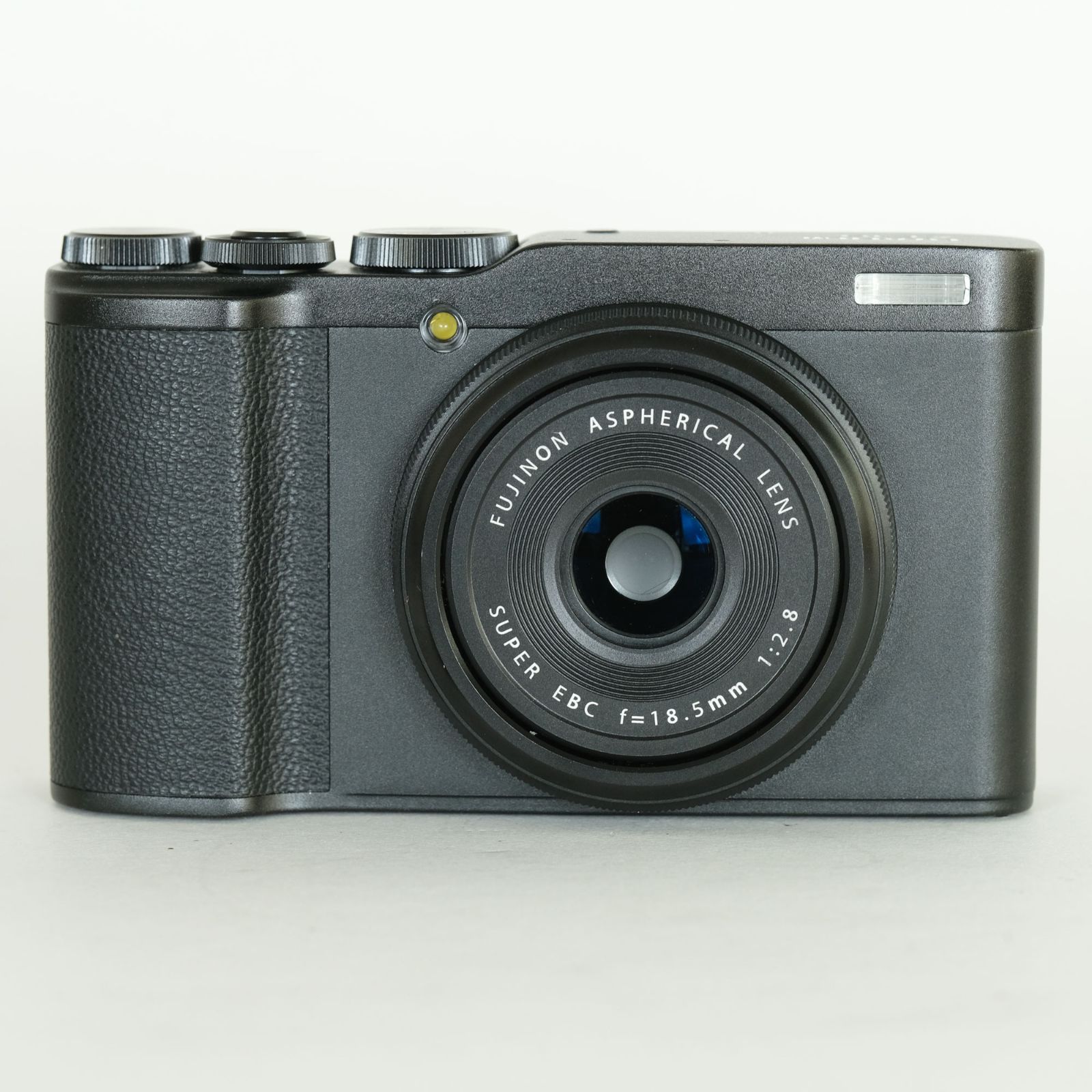 【HIRAKU】FUJIFILM XF10 ブラック 美品 美品] FUJIFILM XF10 ブラック | コンパクトデジタルカメラ - メルカリ