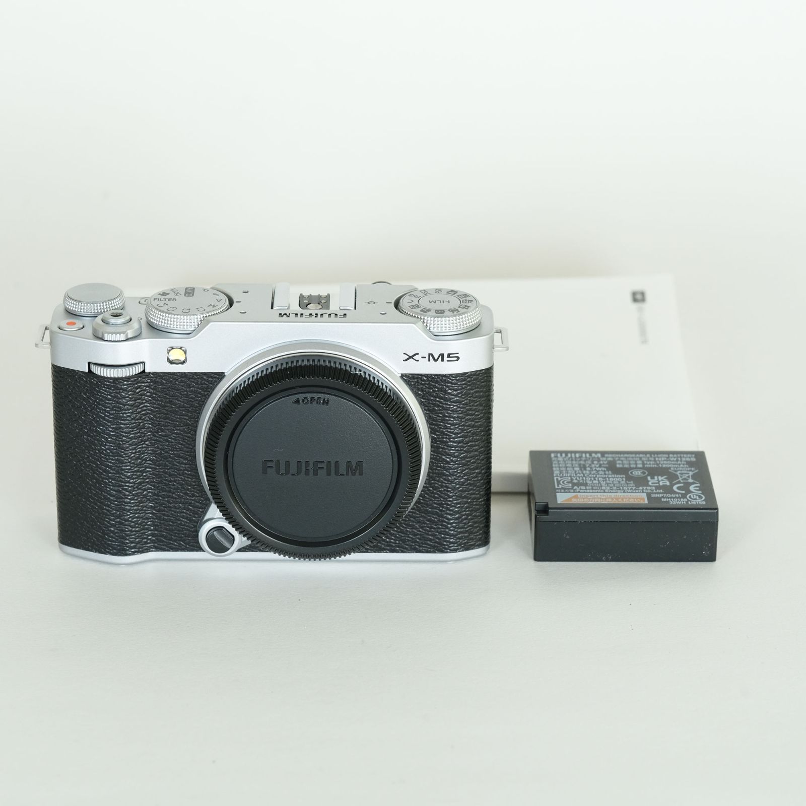 Fujifilm X-M5シルバー 本体 fujifilm-x-m5-mirrorless-