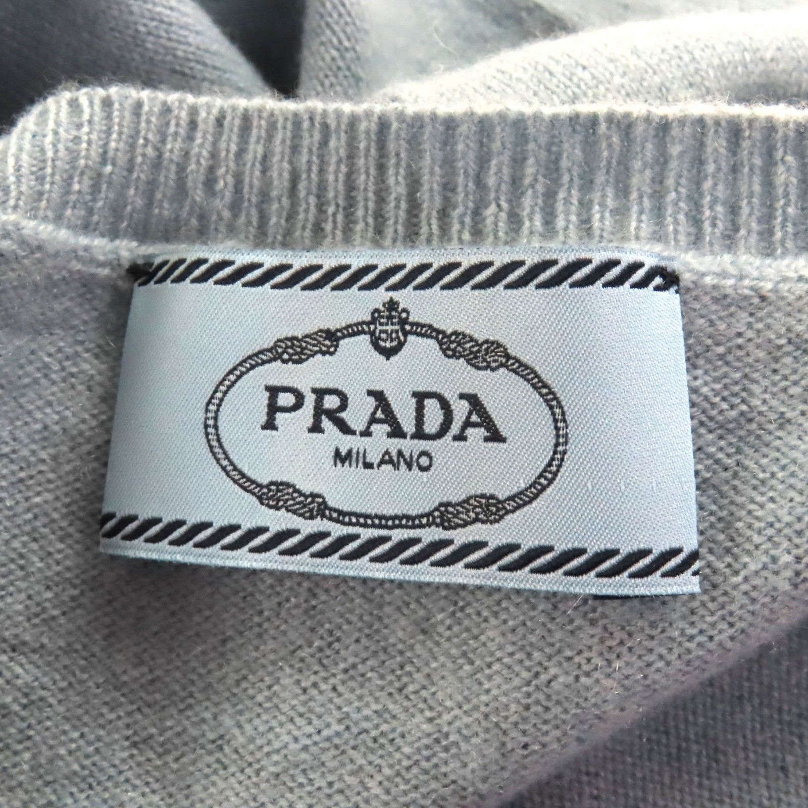 極美品☆PRADA プラダ P24B70 カシミヤ100％ Vネック 長袖 ニット
