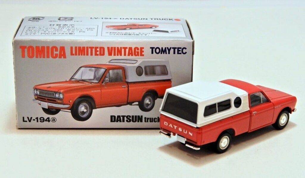 トミーテック TOMICA LIMITED VINTAGE ダットサントラック（北米仕様