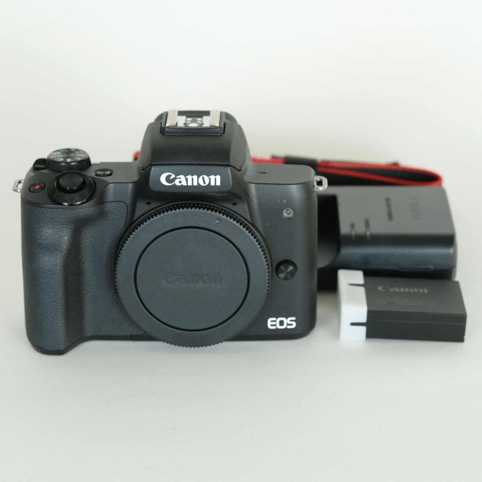美品] Canon EOS Kiss M2 [ボディ ブラック] | ミラーレス一眼カメラ