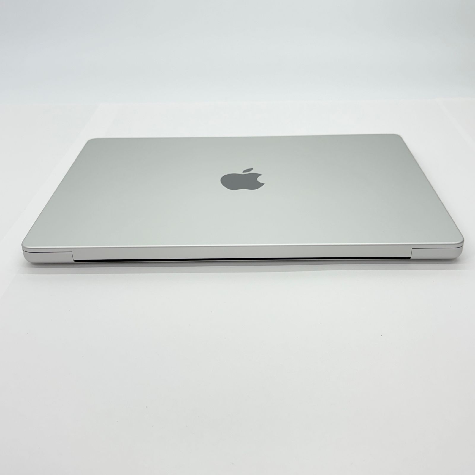 美品 新品同様 MacBook Pro Touch ID 14インチ (Late 2021) Apple M1
