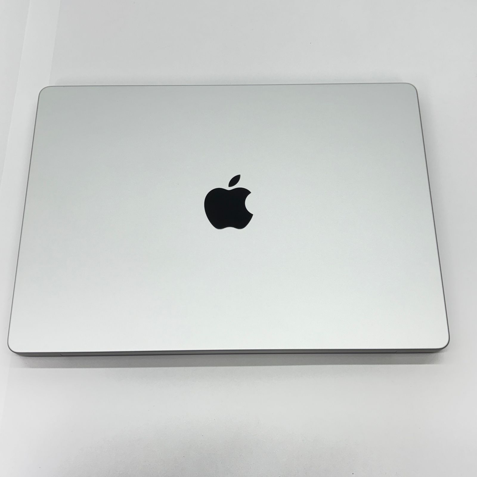 【美品】Macbook Pro 2020 16GB シルバー Amazon.com: Apple 2020 MacBook Pro with 2.0GHz Intel Core i5 (13