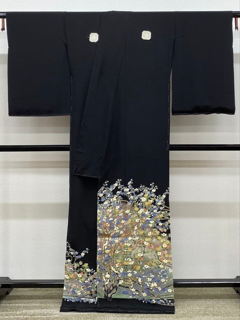 百貫華峰 加賀友禅 黒留袖 落款入 仮絵羽 未仕立て品 正絹 八掛付き