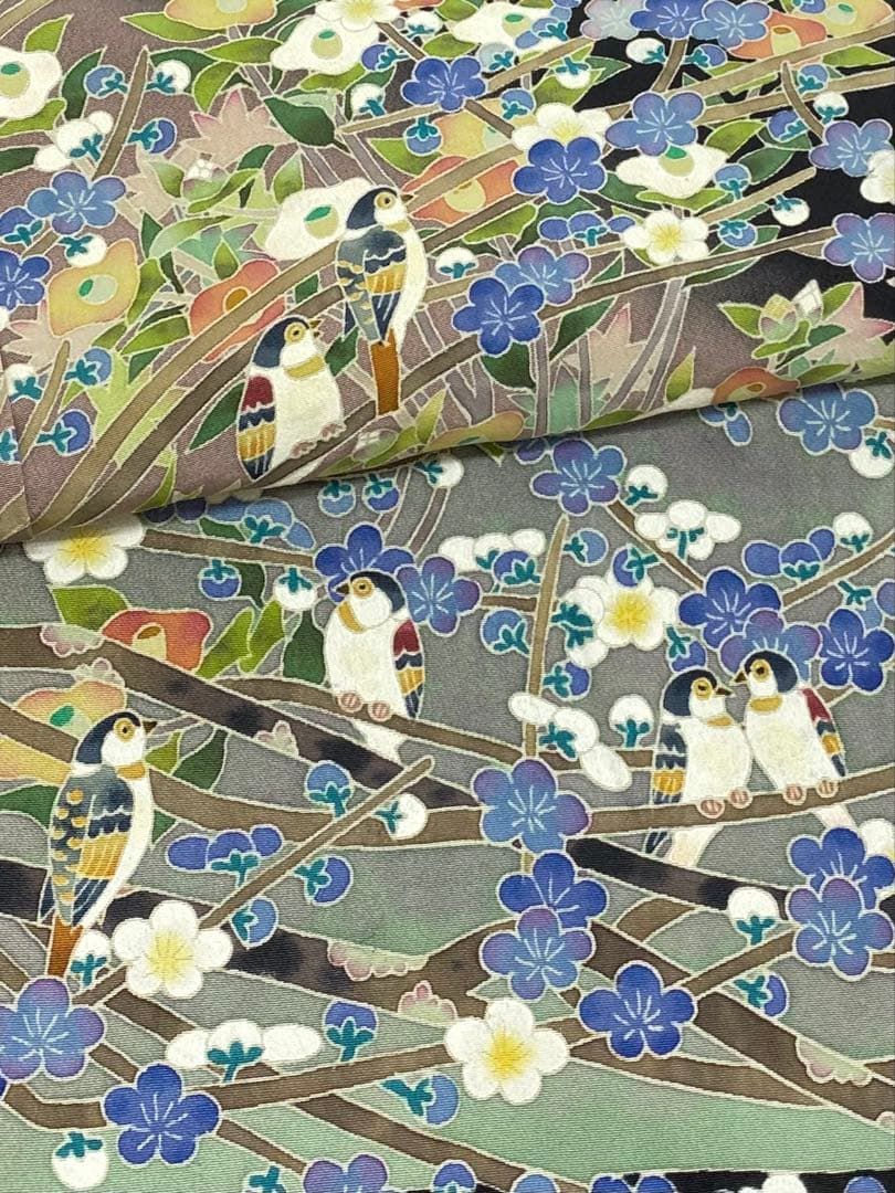 百貫華峰 加賀友禅 黒留袖 落款入 仮絵羽 未仕立て品 鳥 正絹 百貫華峰 加賀友禅 黒留袖 落款入 仮絵羽 未仕立て品 鳥 正絹 - メルカリ