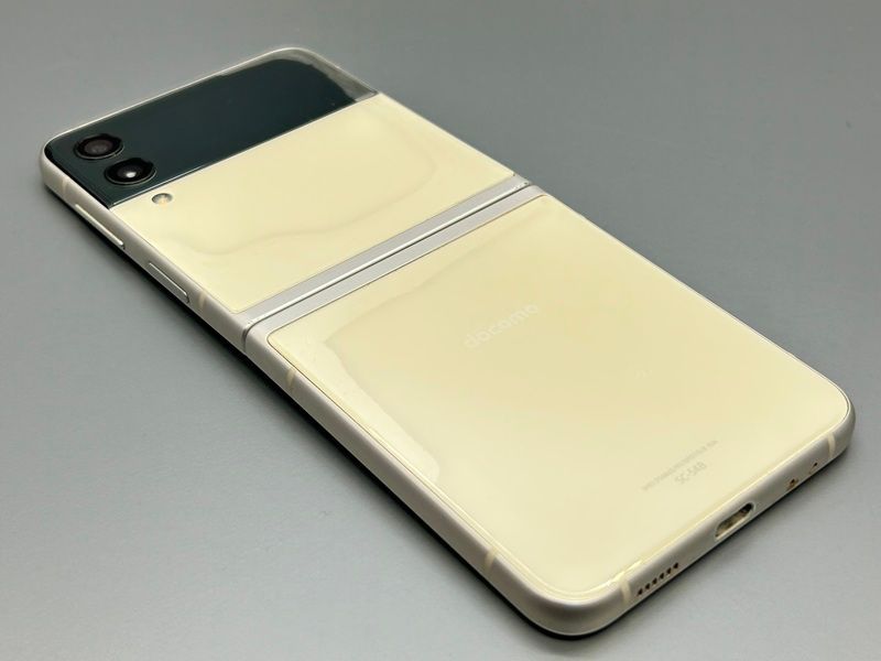 中古】SC-54B Galaxy Z Flip3 5G【訳あり 】 SIMフリー クリーム