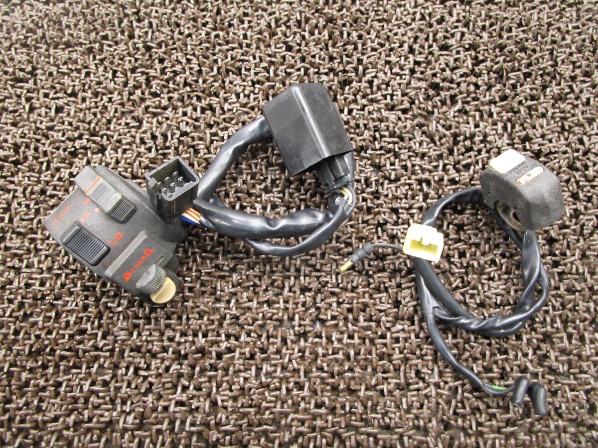 CRM80 ハンドルスイッチ 左右 ●A3415！HD11 ホンダ 【 HD08E 】 キャブ車