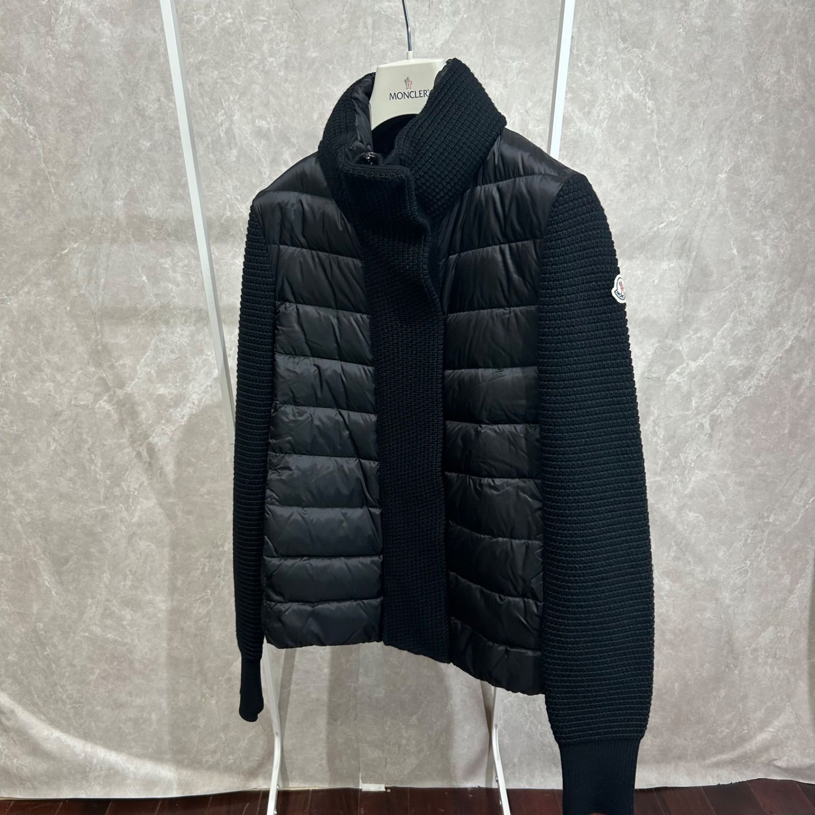 ［極美品］モンクレール　ダウンジャケット　モンクラー　ブラック　2 極美品】MONCLER モンクレール MONTCLA モンクラー ダウン 2 - メルカリ