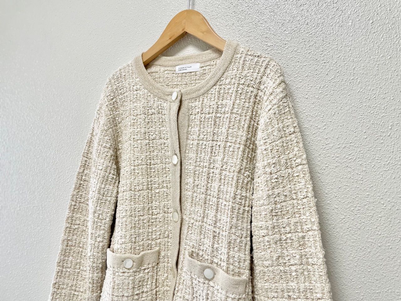 カジュアルも、きちんとも」ツイード柄のニットジャケット 北欧暮らし