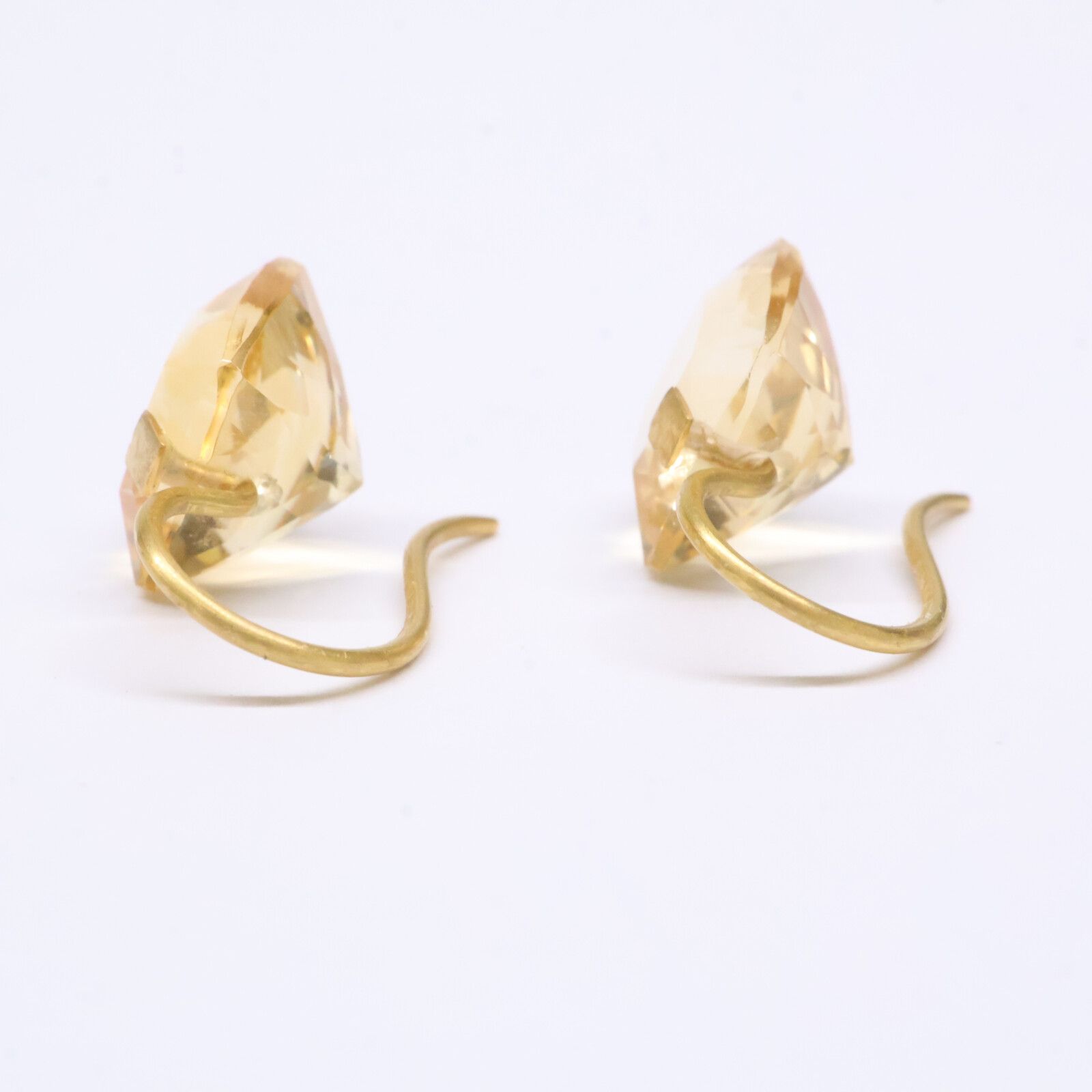 マリーエレーヌ ドゥ タイヤック ピアス シトリン 22金