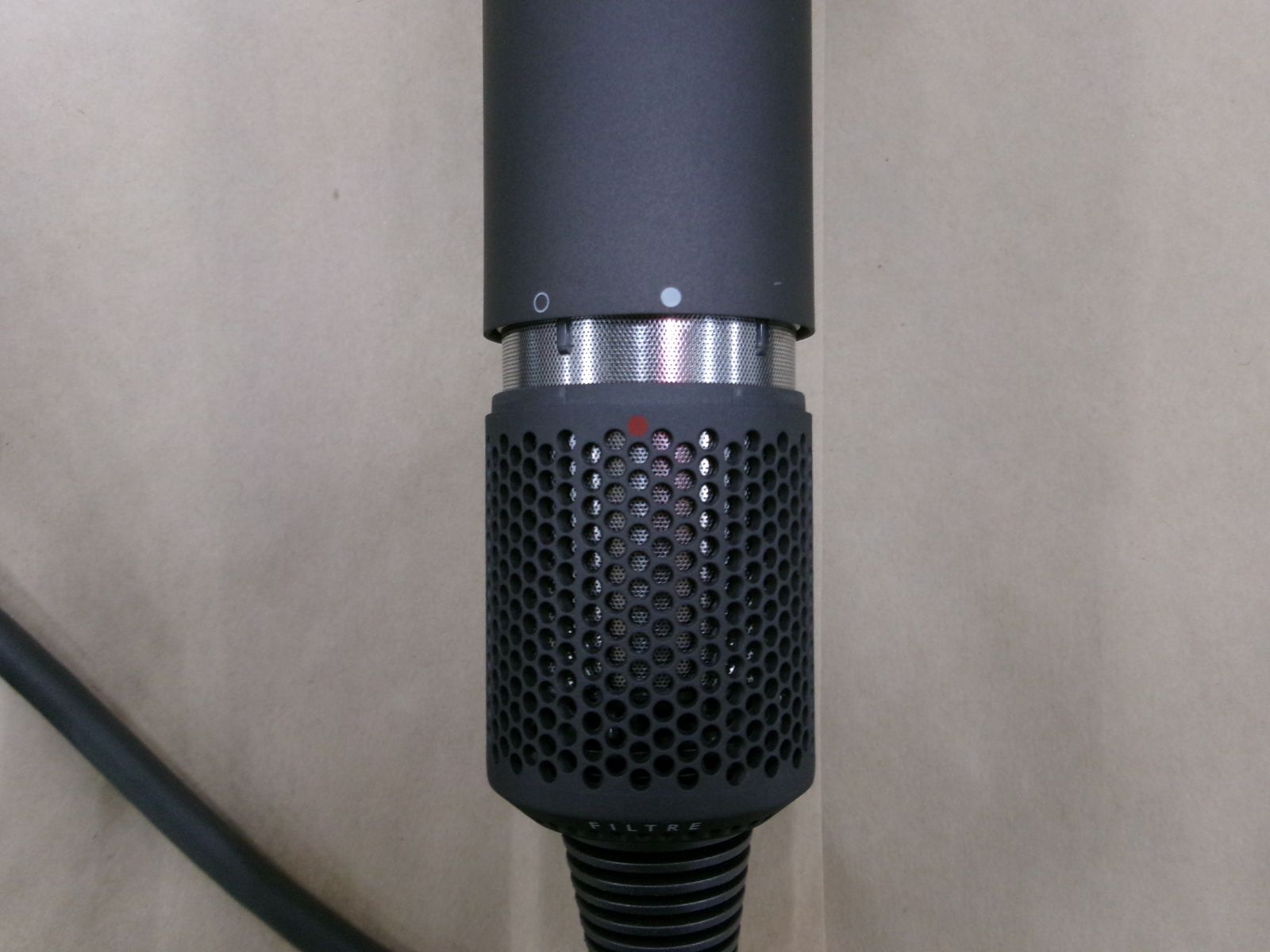 ジャンク】Dyson Supersonic Ionic ヘアドライヤー（HD08）アイアン