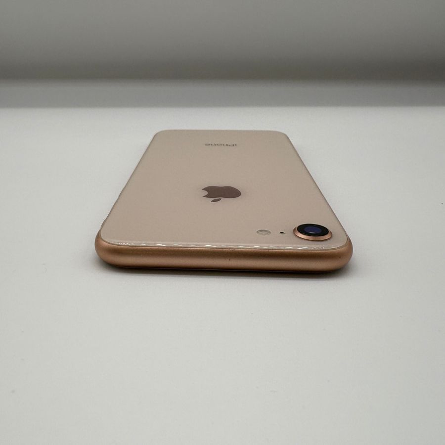 iPhone8 美品 iPhone8 256GB ゴールド docomo simフリー 中古 docomo版 