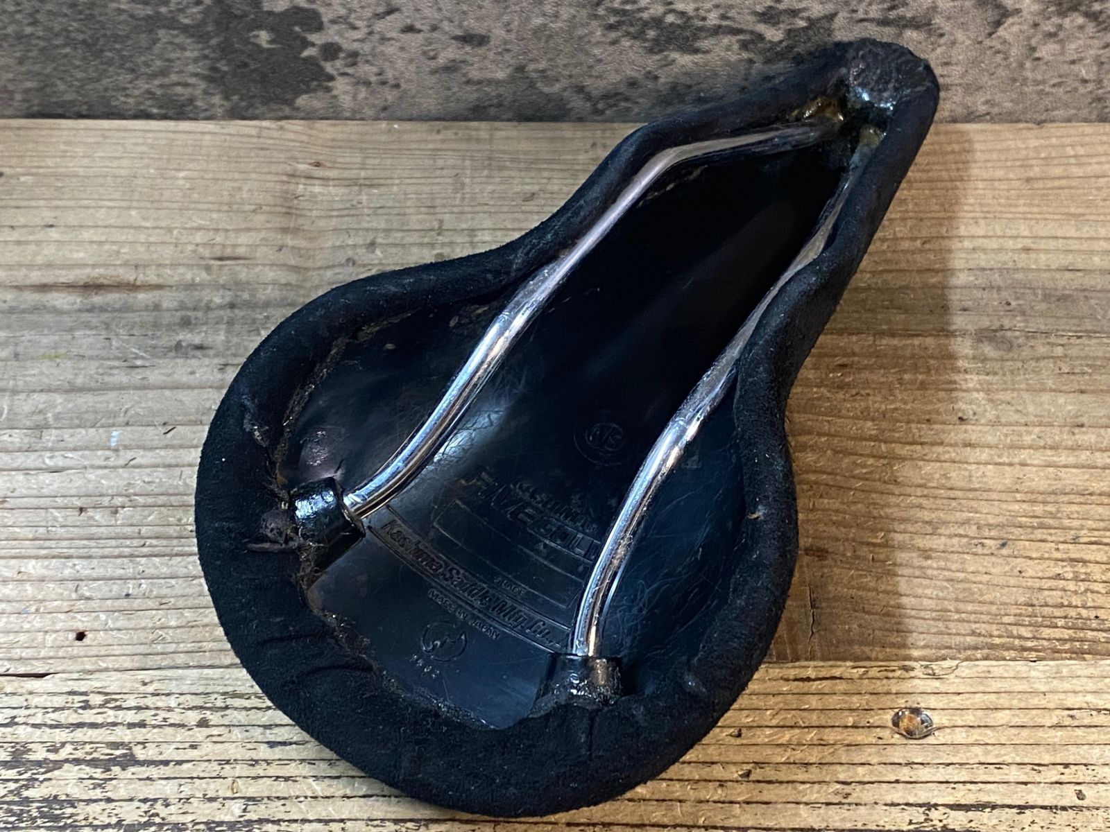 競輪サドルfivegold7シートポスト付き njs njs 加島サドル シート