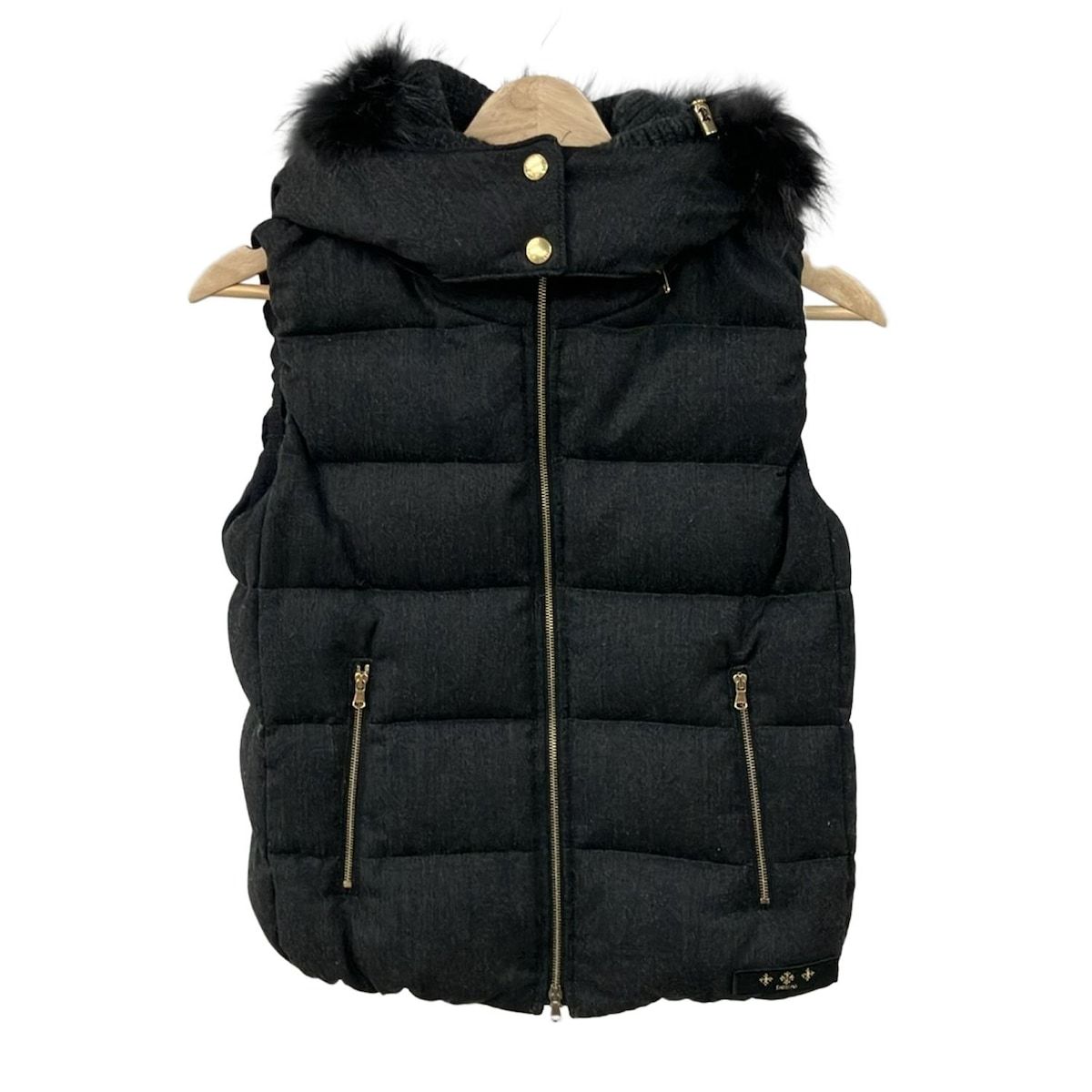 TATRAS ダウンベスト キルティング01。 TATRAS ダウンベスト キルティング01。