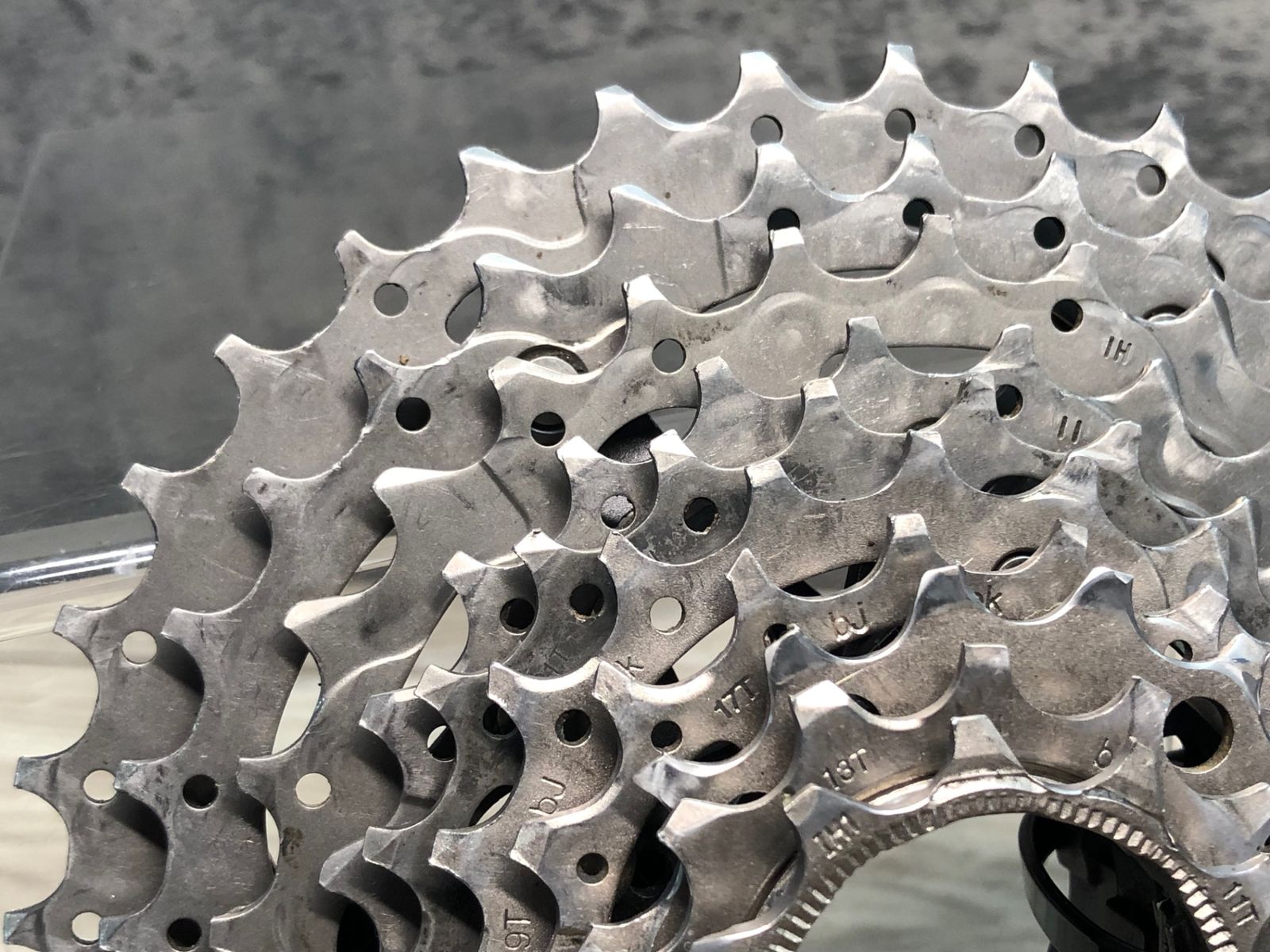 HW211 シマノ SHIMANO XTR CS-M980 スプロケット 10S 11-36T ※ロック