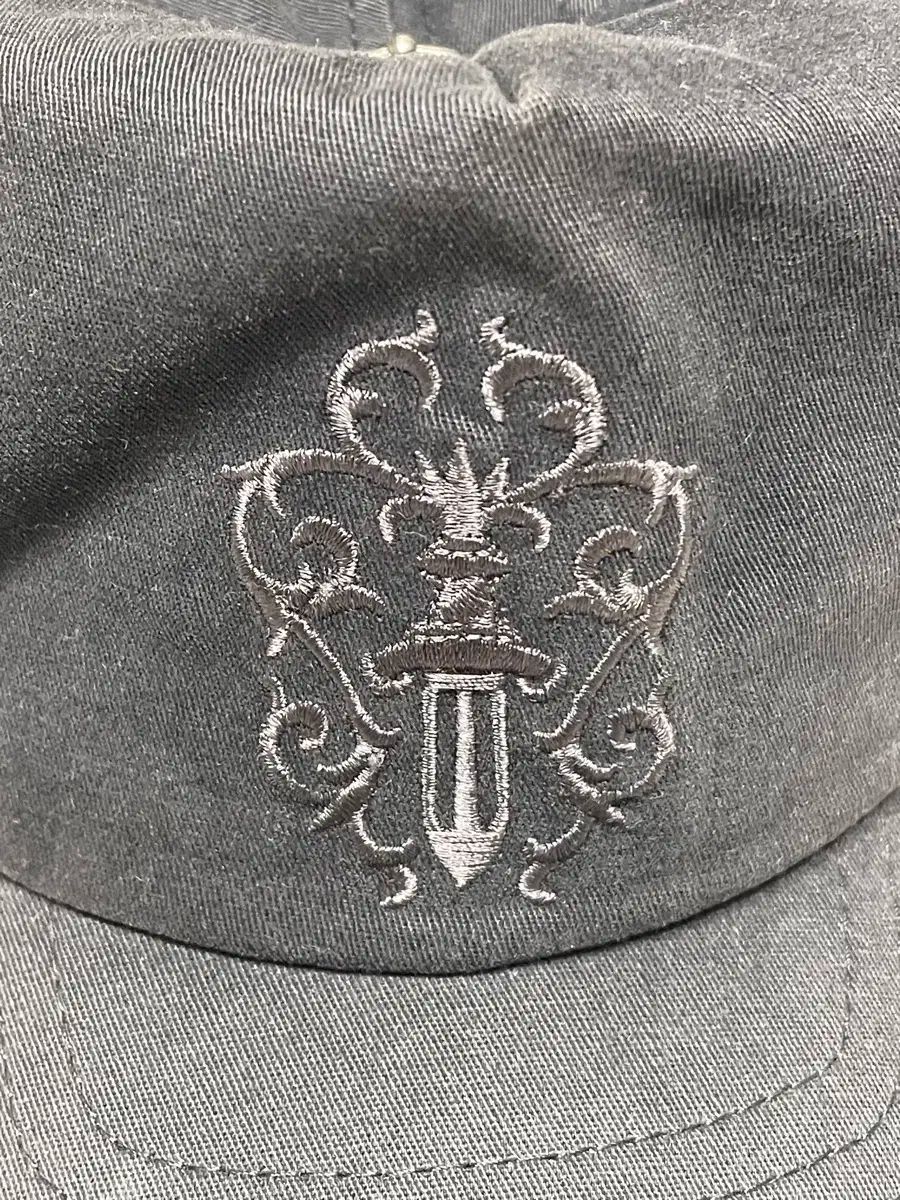 Chrome Hearts クロムハーツ OLD ダガー キャップ 90s 90s CHROME HEARTS クロムハーツ ダガー ベースボールキャップ 帽子