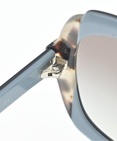 一度試着のみPRADA PRADA レディース サングラス 箱あり サングラス