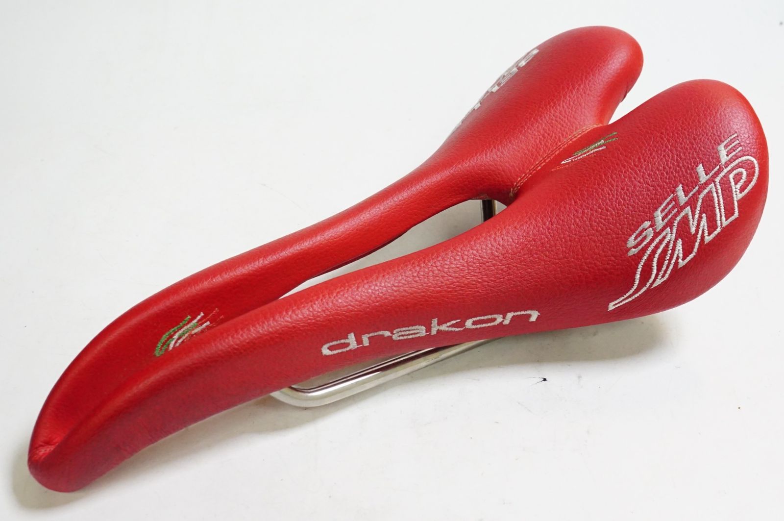SELLE SMP 「セラ エスエムピー」 DRAKON サドル / バイチャリ熊谷店