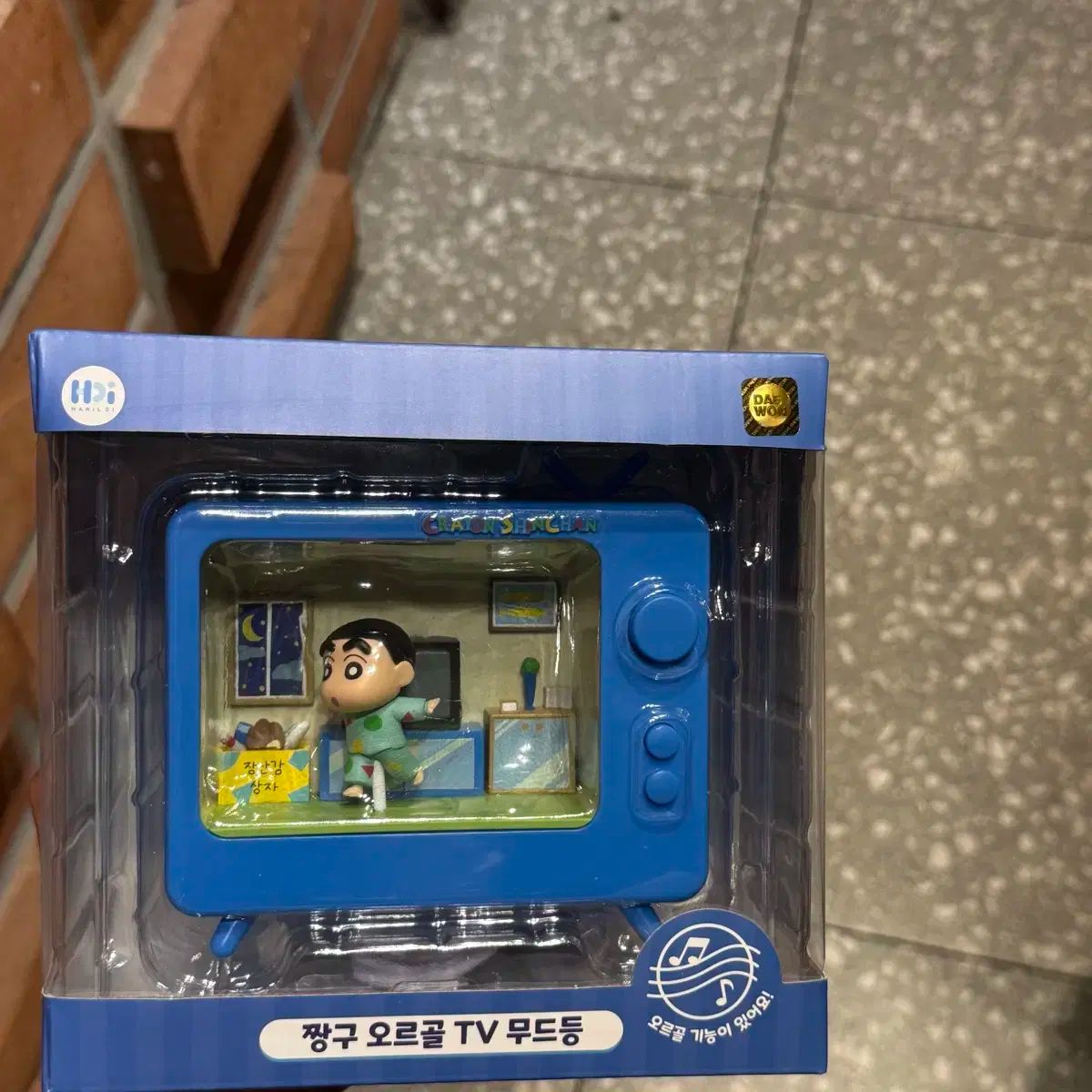 得価，お得 クレヨンしんちゃん オルゴール ムードライト 出品 その他