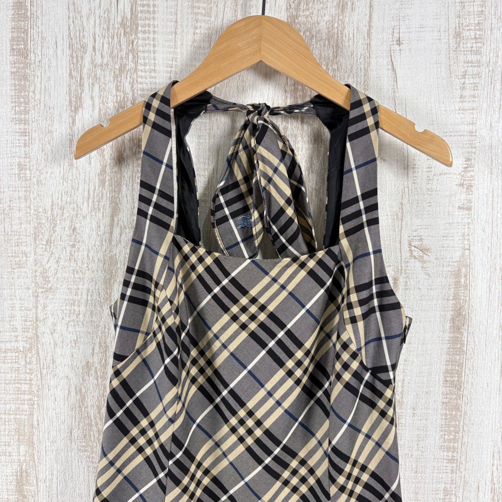 美品　バーバリーブルーレーベル　ノバチェック　ホースロゴ　ノースリーブワンピース 美品 BURBERRY BLUE LABEL バーバリーブルーレーベル ホースロゴ刺繍