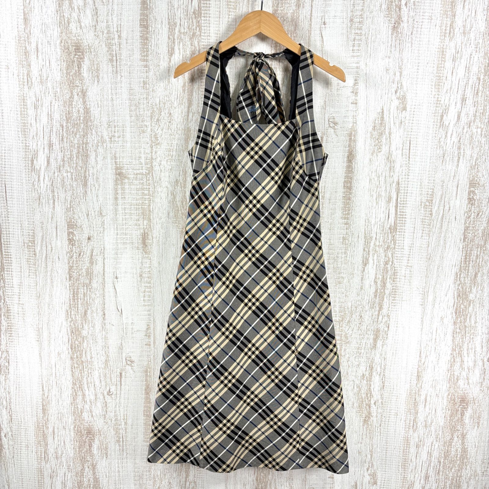 burberry バーバリー　ノバチェック　ホルターネック　ノースリーブ 美品 BURBERRY BLUE LABEL バーバリーブルーレーベル ホースロゴ刺繍