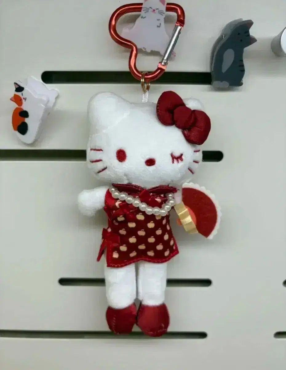 ロングダリ キティうちわ ハローキティ - メルカリ