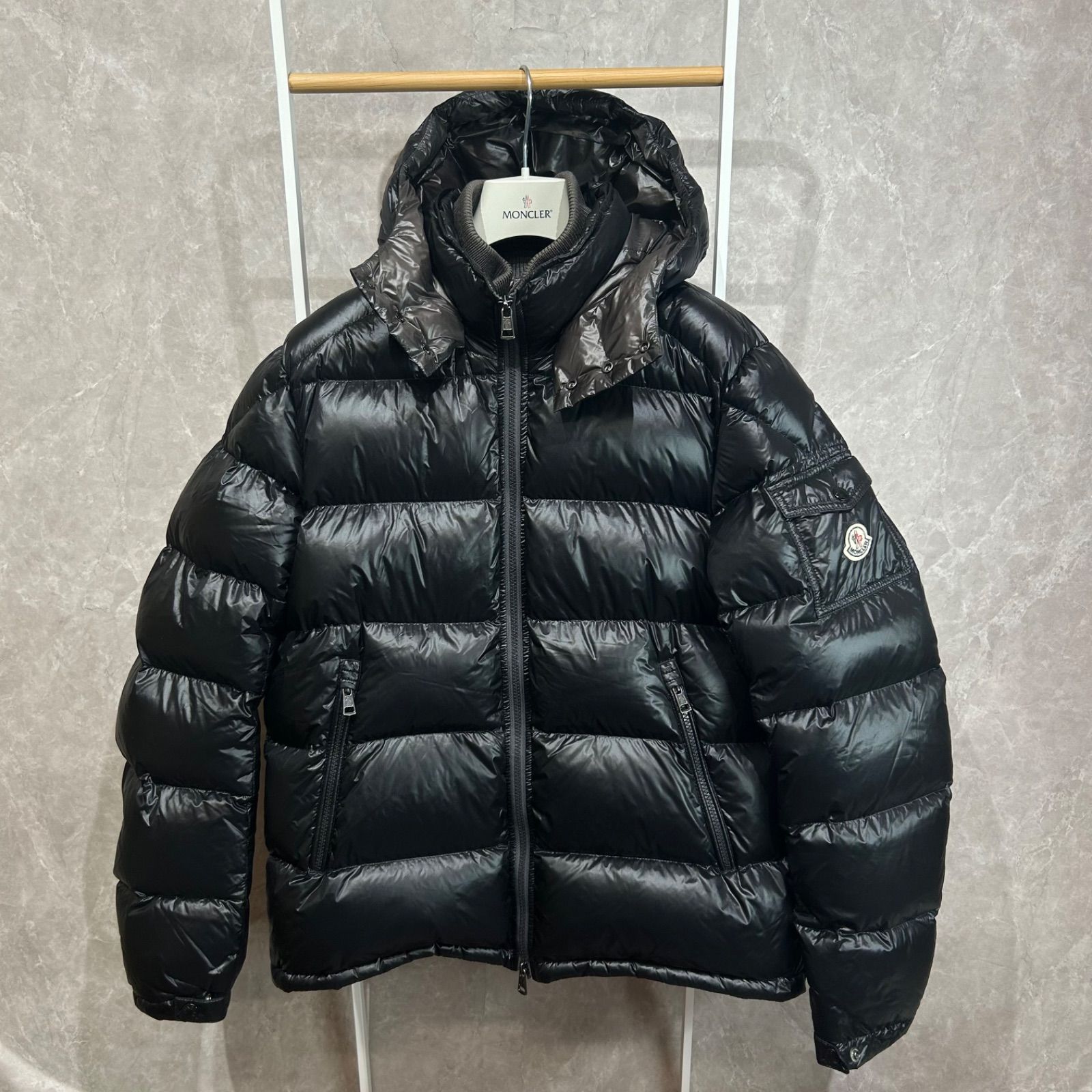 美品 MONCLER \" MAYA マヤ\" 国内正規品 ブラックT0 S 極上.極美品 MONCLER 