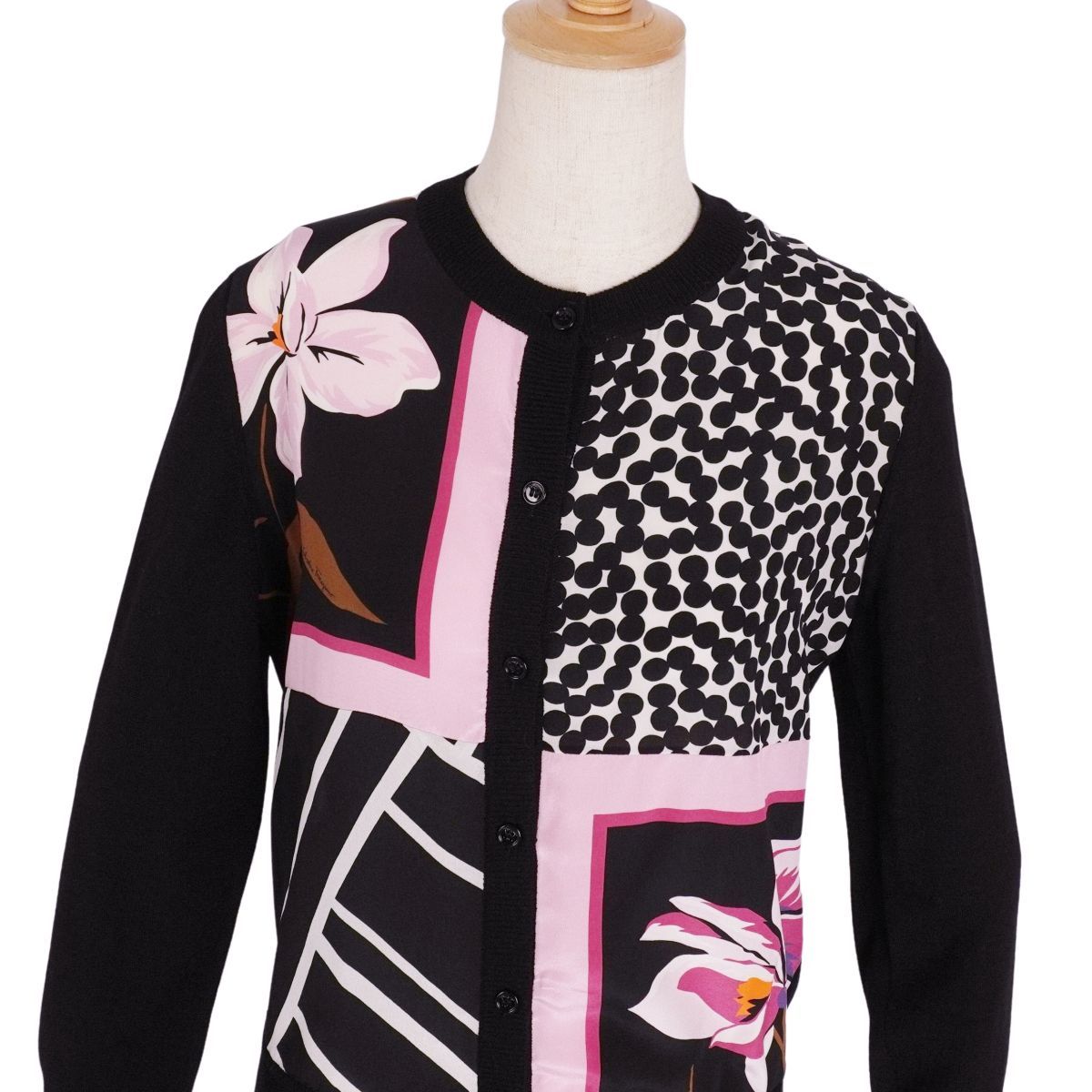 美品 サルヴァトーレ フェラガモ Salvatore Ferragamo カーデ - メルカリ