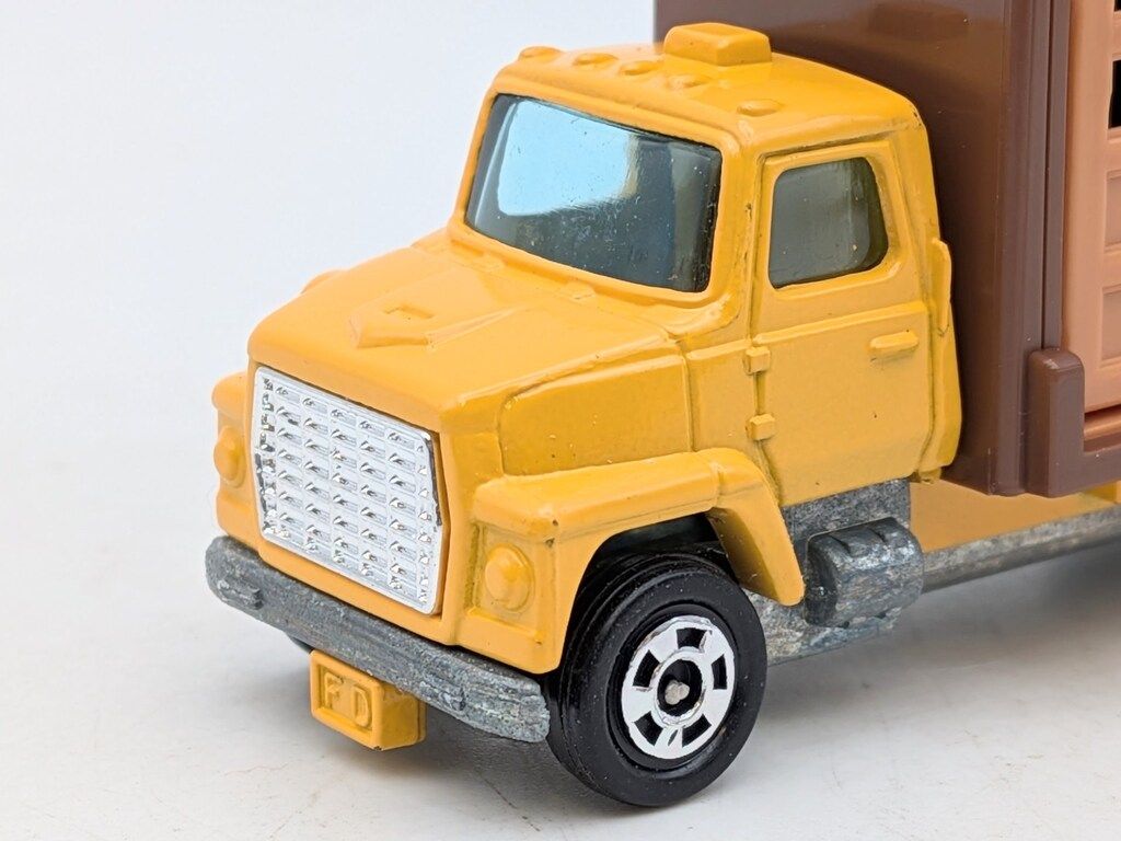 トミー トミカ/青箱日本製 フォード キャトル トラック キャビン山吹