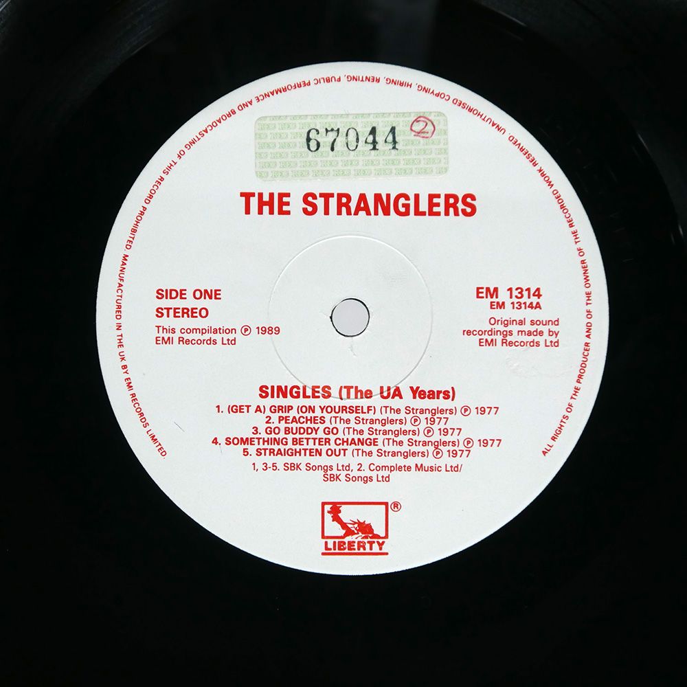 UK盤 STRANGLERS/SINGLES (THE U.A. YEARS)/LIBERTY EM1314 LP - メルカリ