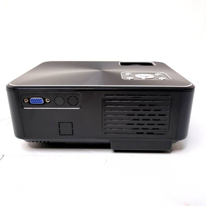 YABER Y60 プロジェクター 美品 付属品完備 HDMI USB 寝室 リビング