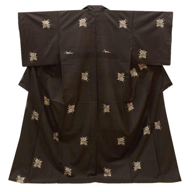 Yu様　新品未使用　正絹袷　泥染め大島紬 中古】 大島紬 着物 正絹 リサイクル 身丈167cm LL 裄69cm 袷 泥染め