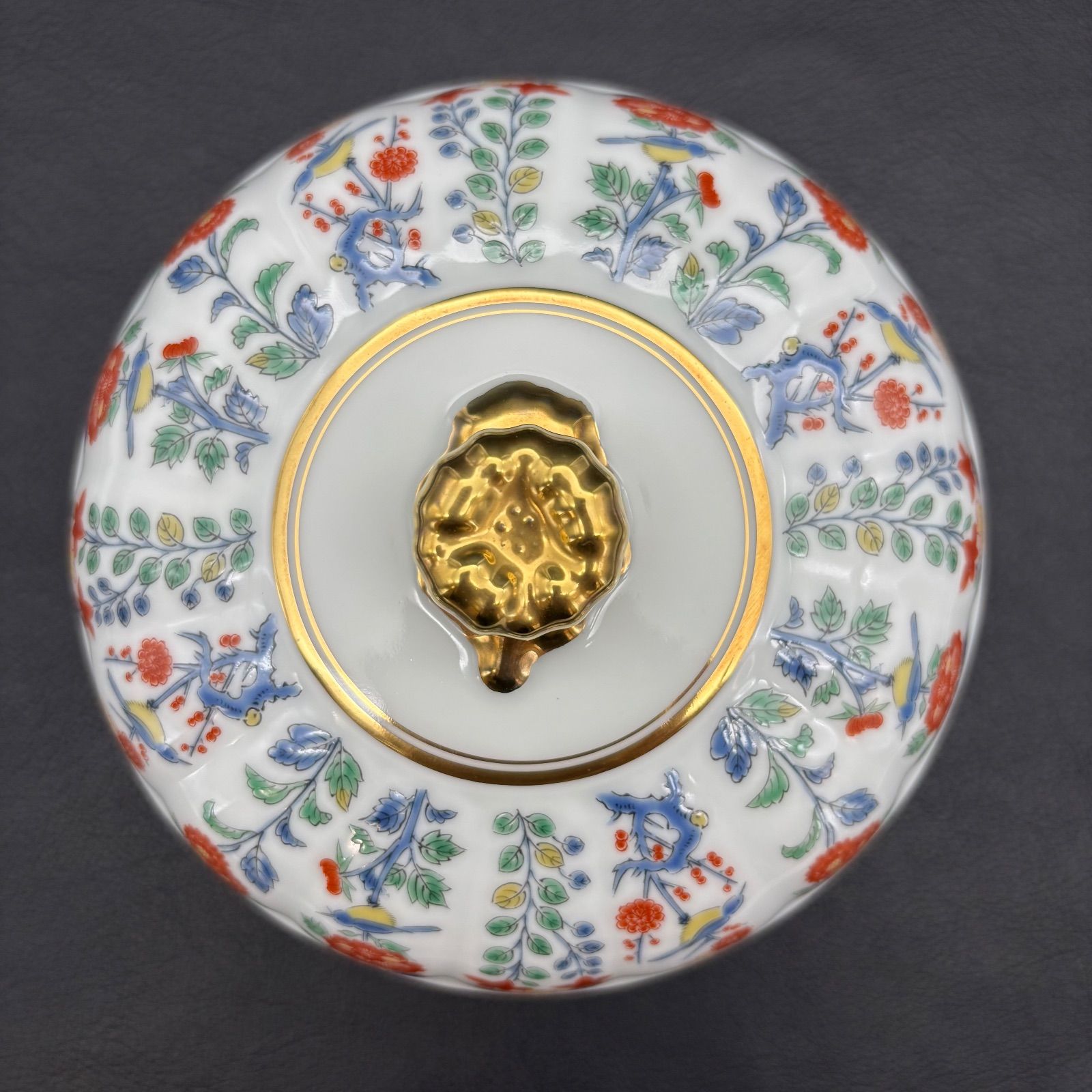 お値引き中☆有田焼　其泉マイセン写し　色絵　草花文　蓋付キャンディボックス お値引き中☆有田焼 其泉マイセン写し 色絵 草花文 蓋付キャンディボックス