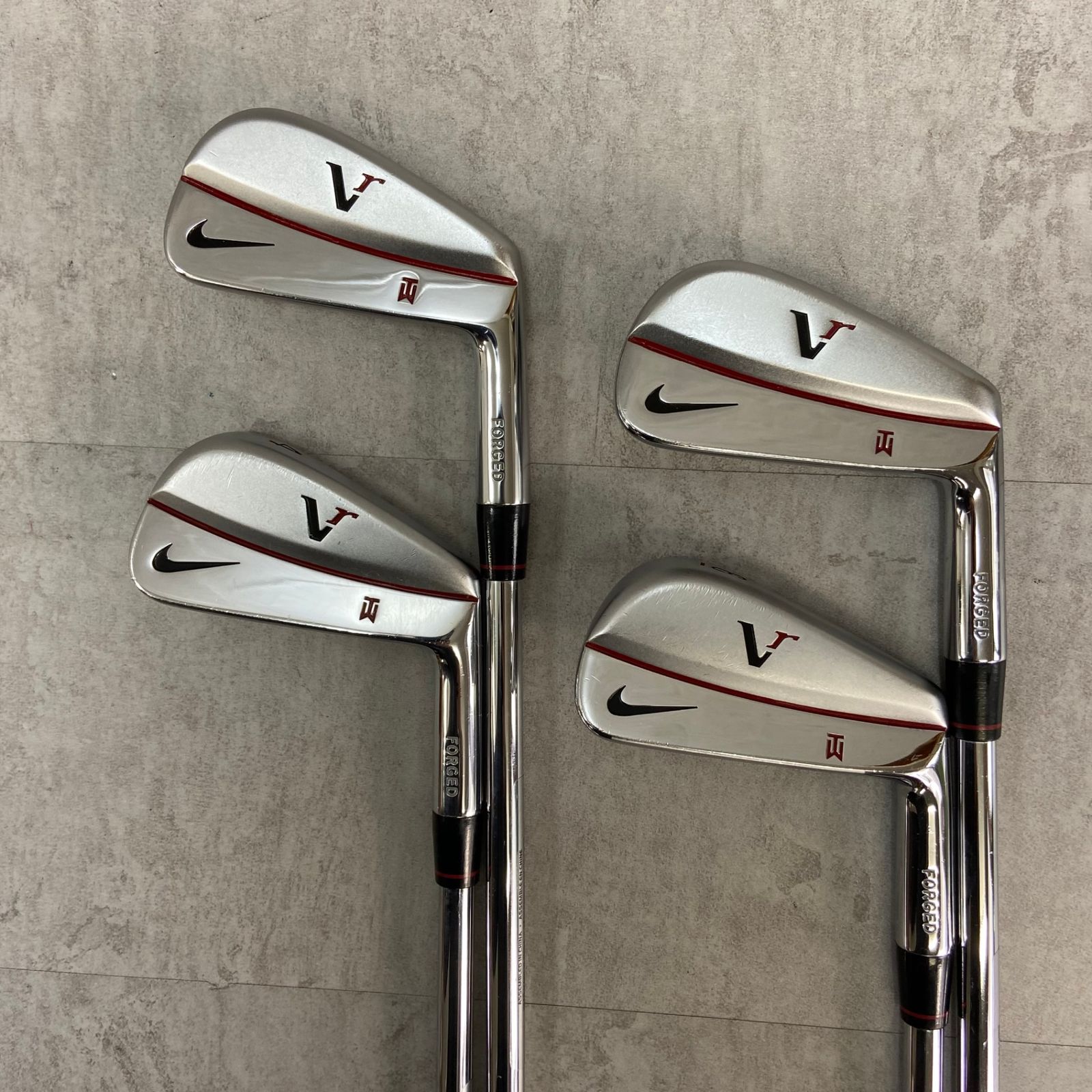 ナイキ Vr タイガーウッズ メンズゴルフ アイアンセット 8本 S300 右