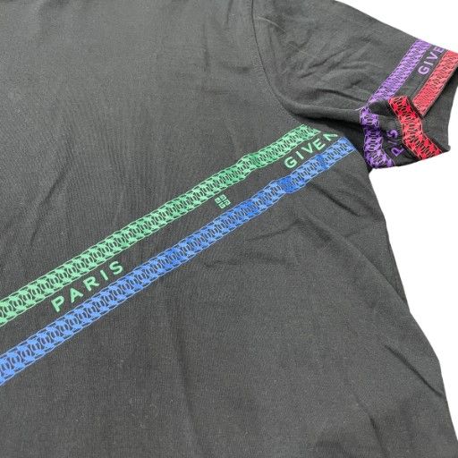 300【美品】ジバンシー GIVENCHY センター刺繍ロゴTシャツ レインボー 300【美品】ジバンシー GIVENCHY センター刺繍ロゴTシャツ レインボー