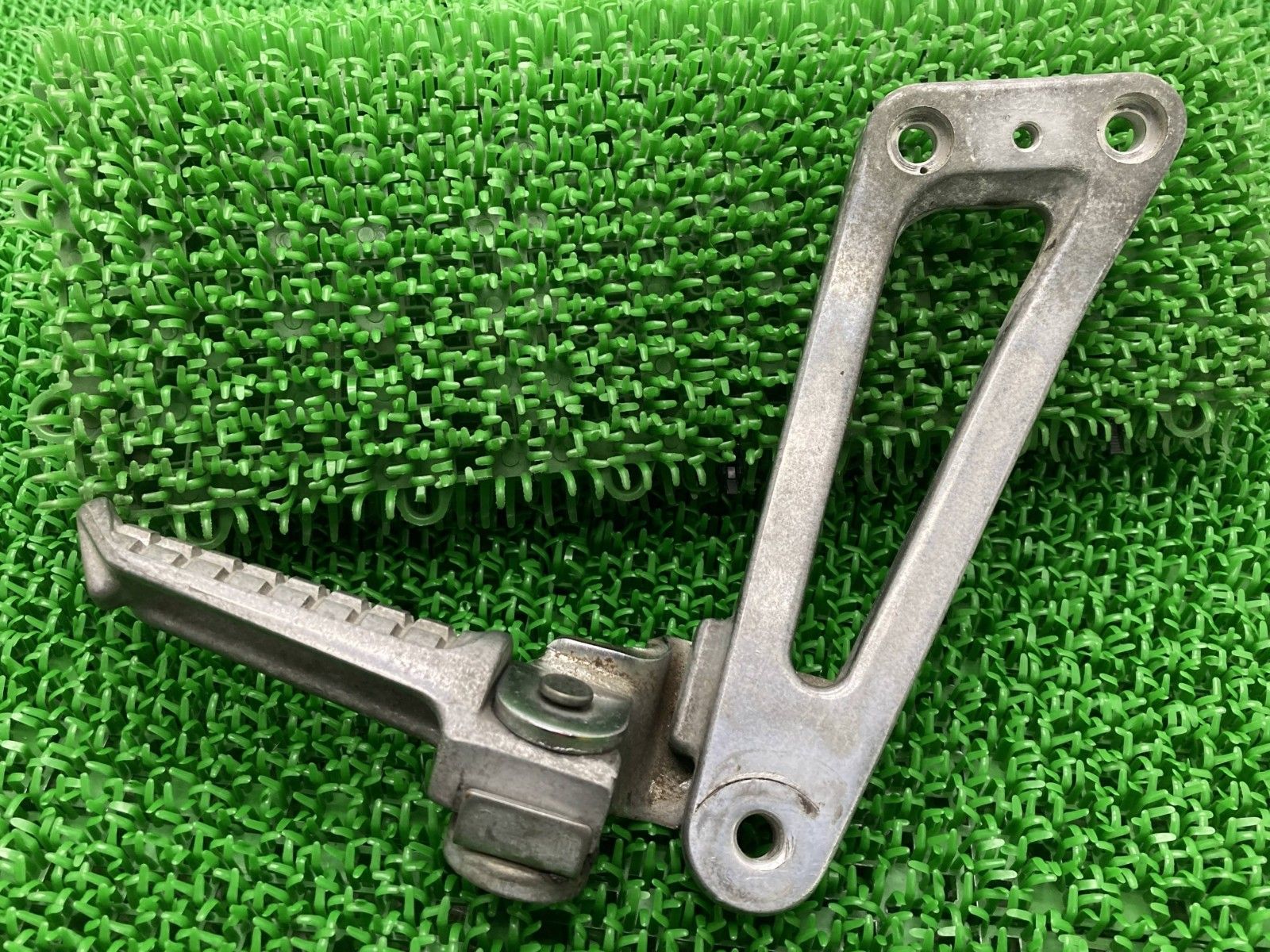 taka出品　2点まとめ売り ZXR250 タンデムステップ 右 カワサキ 純正 中古 バイク 部品 ZX250C