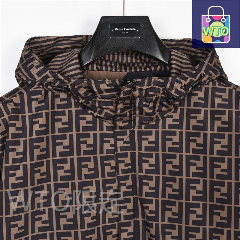 Fendi ロゴパターン ジャケット 今日特価】FENDI フェンディ ロゴ満載両面着用ジャケット ストライプ面