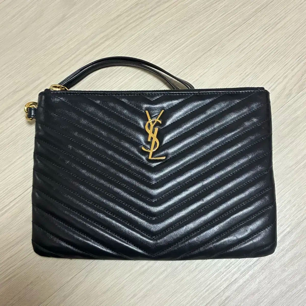 Saint Laurent(サンローラン) クラッチバッグ(レディース) - 海外通販