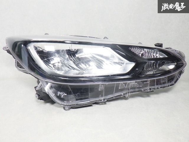 トヨタ 純正 MXPK10 MXPK11 アクア ヘッドライト ヘッドランプ 右 運転